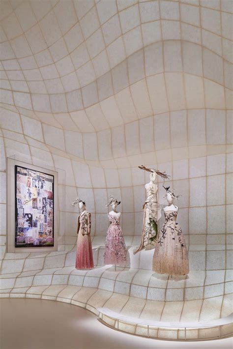 The Scenography of the 'Christian Dior: Designer of Dreams